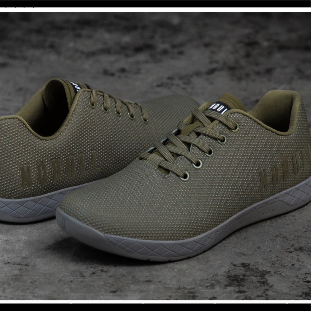 ARMY GREY TRAINER (WOMEN'S) size 7W
